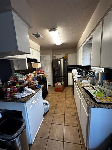 Building Photo - 401 Scrub Oak Ct