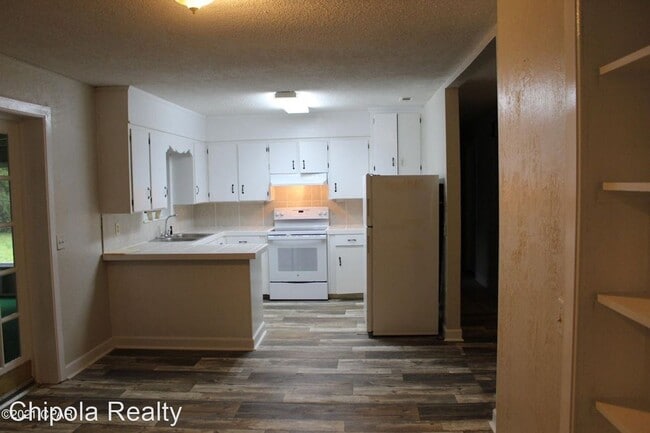 Building Photo - 4 br, 2 bath House - 115 Lisenby Dr
