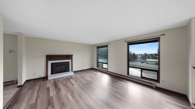 Foto del edificio - 3 Bed 2.5 Bath - Penn Cove Views - Groups - Pet Friendly - Shed