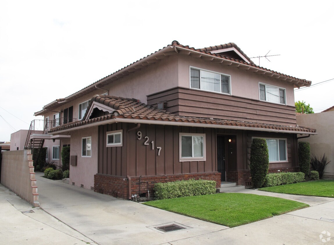 9217 Stewart And Gray Rd, Downey, CA 90241 Apartments in Downey, CA
