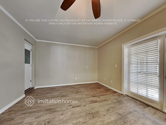 Building Photo - 102 Valley Cir