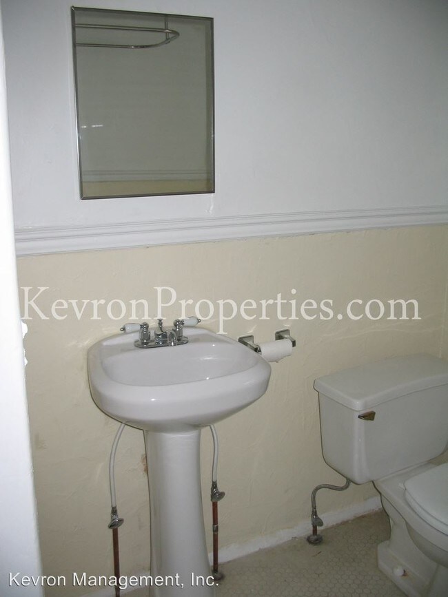 Building Photo - 1 br, 1 bath Apartment - 1891 Nelson Avenue