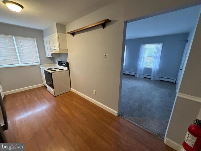 Foto del edificio - 43 S Main St