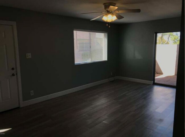 Foto del edificio - 1500 W Rio Salado Pkwy