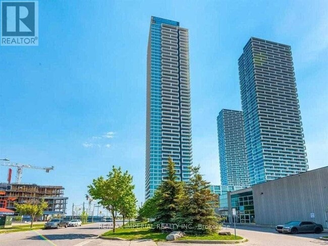 Photo du bâtiment - 950-6950 Portage Pkwy