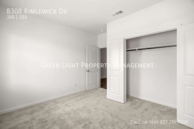 Foto del edificio - 8308 Kimlewick Dr
