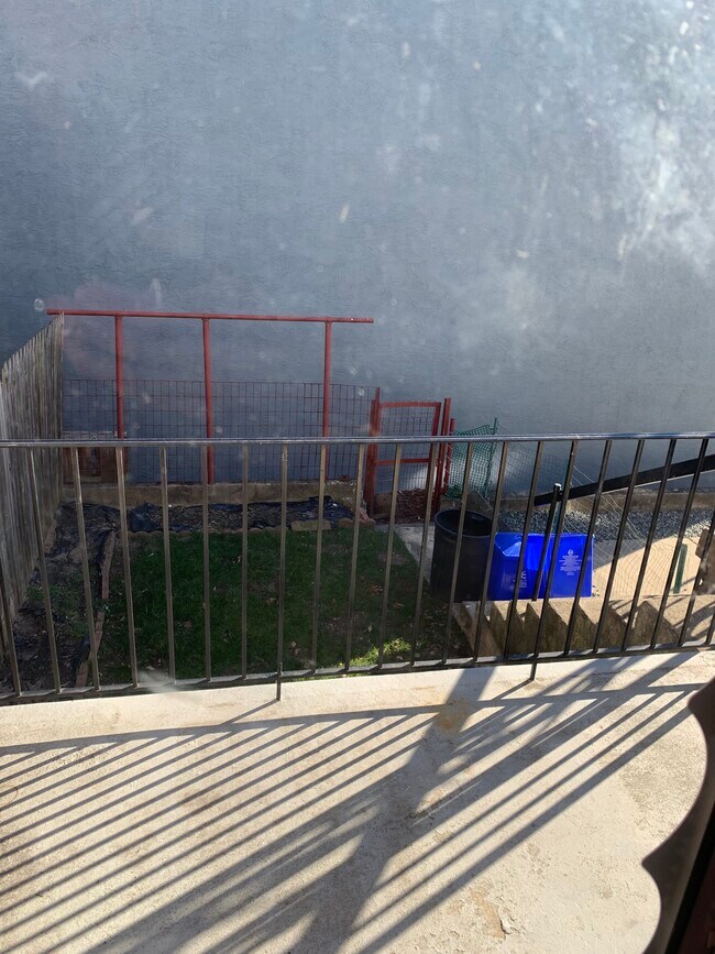 Foto del edificio - 203 Levering St