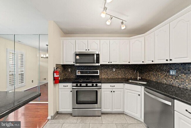 Foto del edificio - 254 Steeplechase Ct
