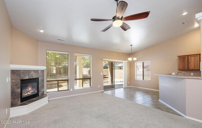 Foto del edificio - 5638 N Ardmore Ave