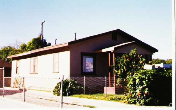 Primary Photo - 242-242 1/2 Leighton Dr.