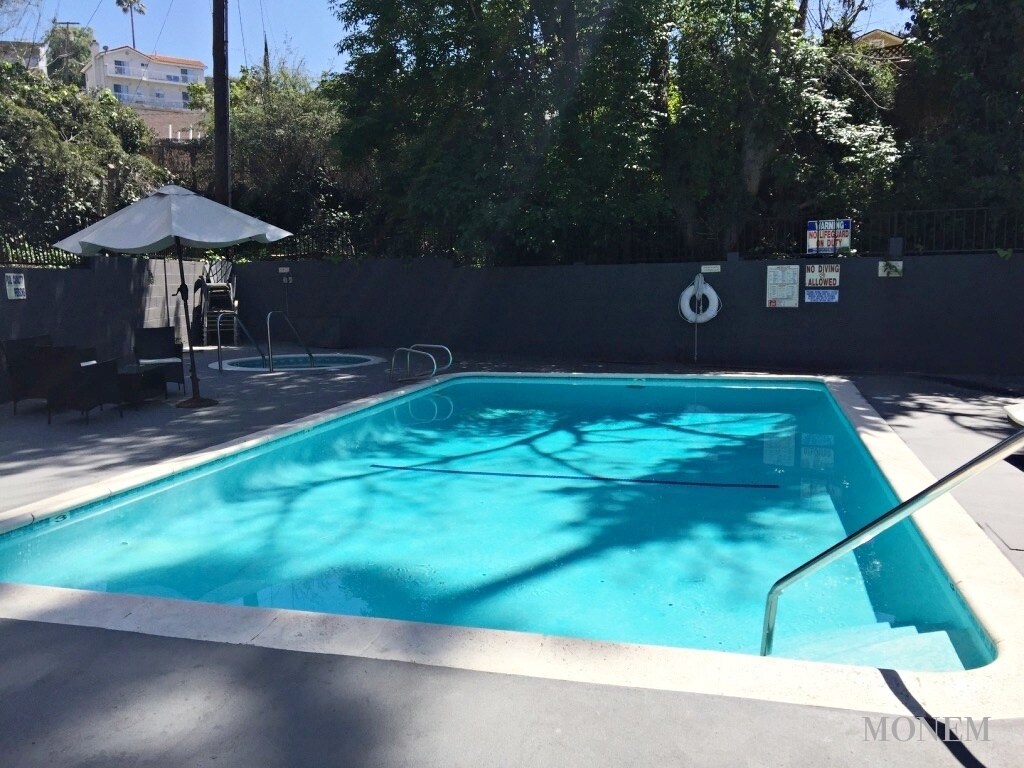 Foto principal - 4124 Eagle Rock Blvd. Los Angeles, CA 90065
