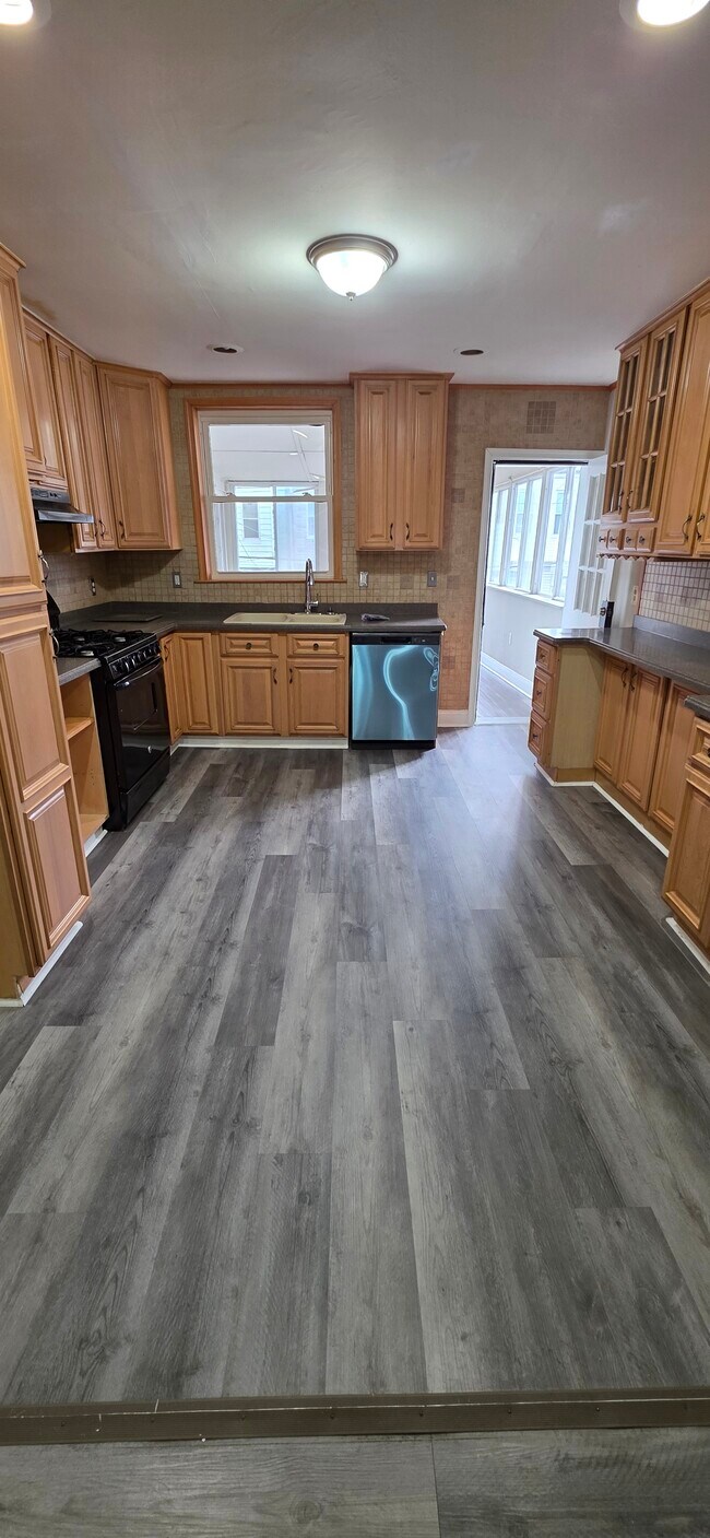 Foto del edificio - 2515 Christian St