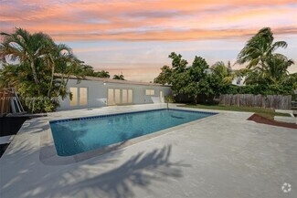 Building Photo - 13145 Coronado Terrace