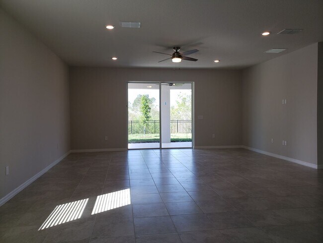 Foto del edificio - Spacious 3-Bedroom Home for Rent in Gated Cagan Crossings Community!