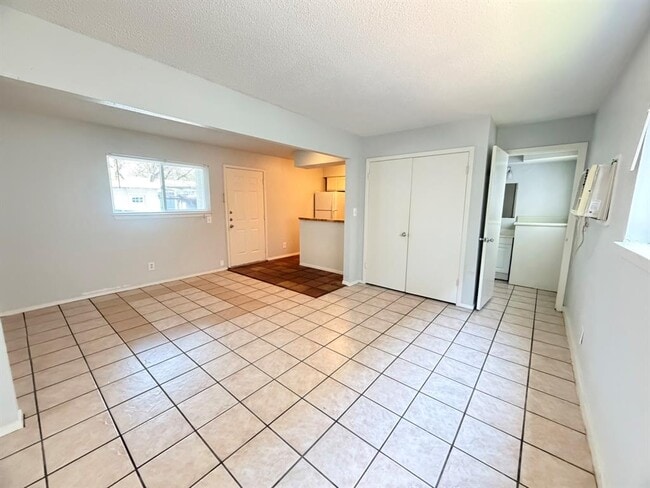 Building Photo - 2609 E Cesar Chavez St