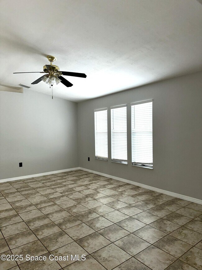 Building Photo - 259 Emerson Dr NW