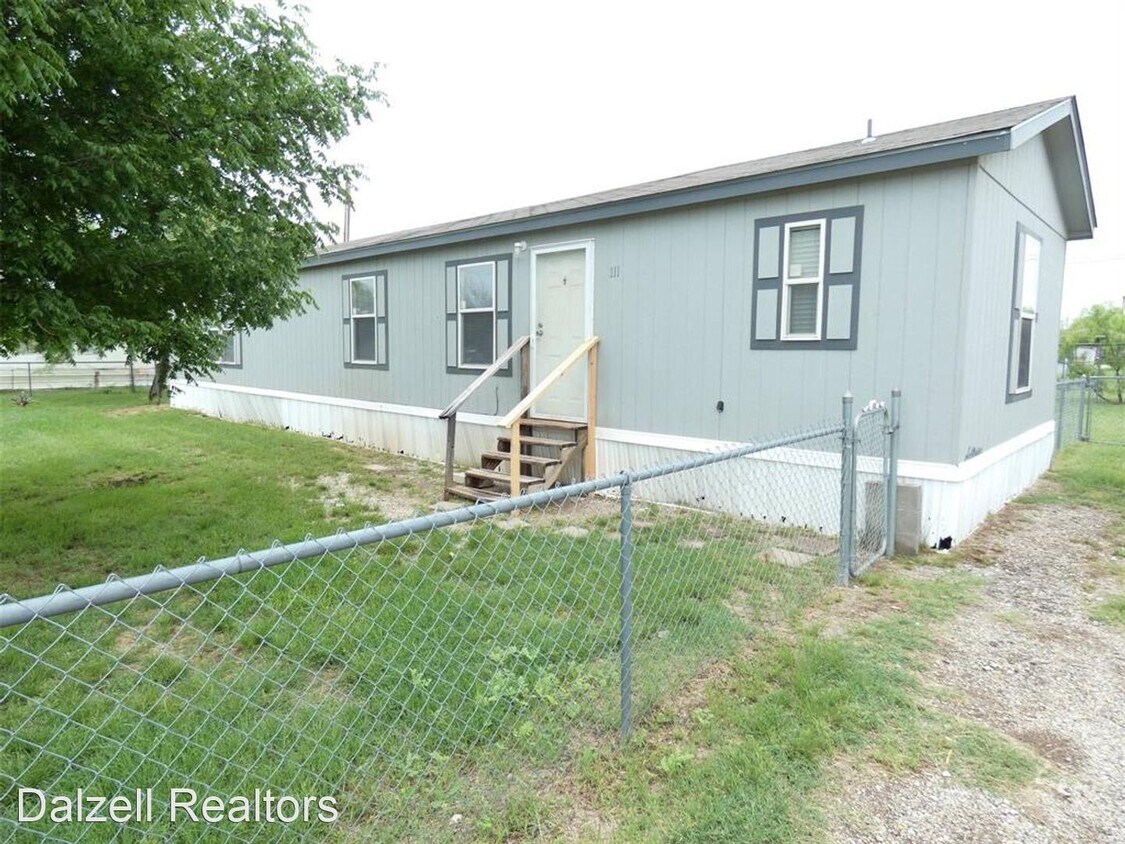 111 Metro, Tye, TX 79536 House Rental in Tye, TX