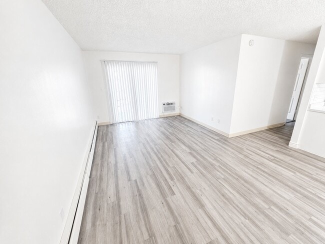 Photo - 6087 Wadsworth Blvd (Arvada, CO) Apartment