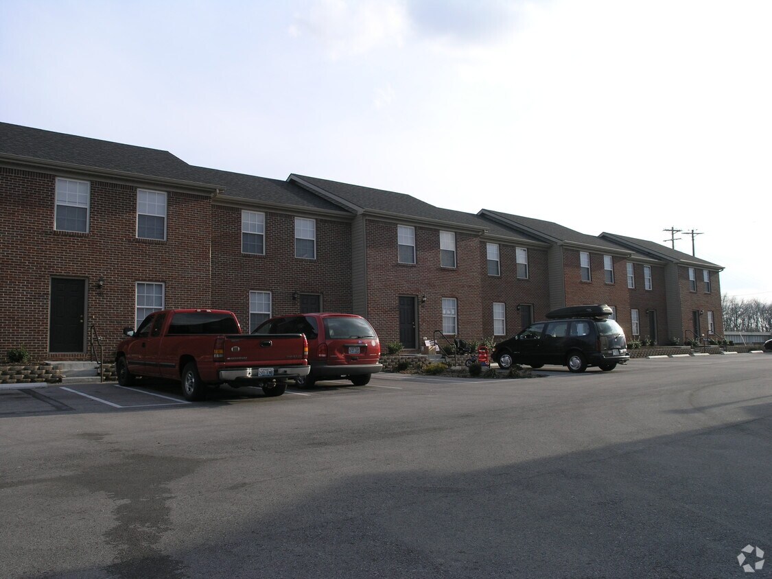 Baybrook Townhouses Apartments in Nicholasville, KY