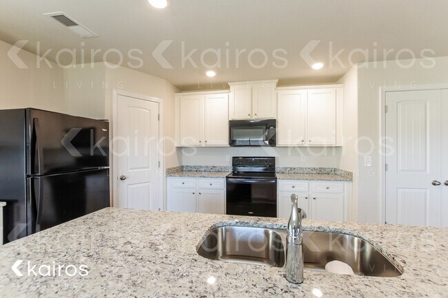 Building Photo - 1303 Clemons Lane