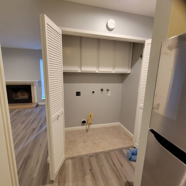 Foto del edificio - 2 Bedroom, 2 Bathroom Condo for Rent in Martinez, CA