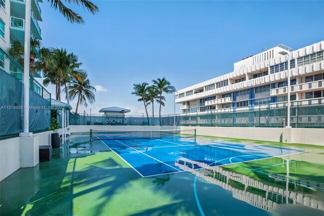 Foto del edificio - 650 West Ave