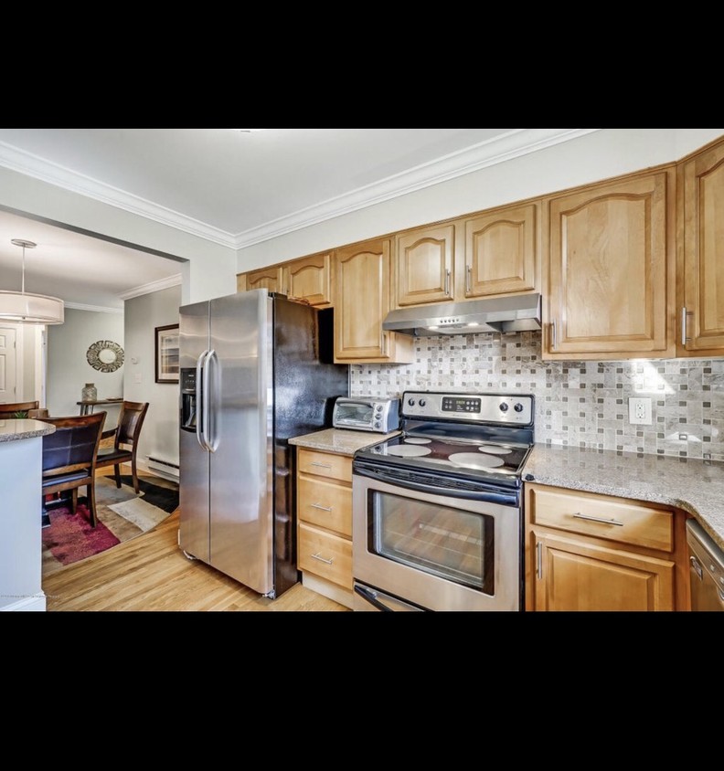 Sea side condo near Monmouth U - 65 Cedar Ave
