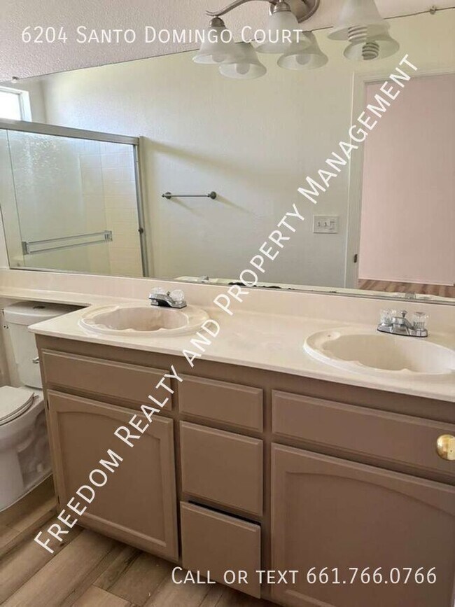 Foto del edificio - 6204 Santo Domingo Ct