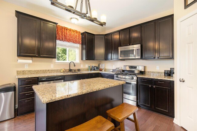 Building Photo - 4868 Shellbark Dr