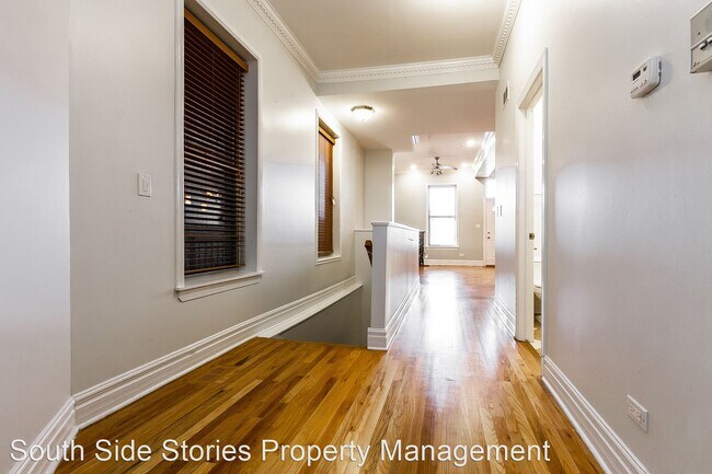 Building Photo - 4852 S Prairie Ave