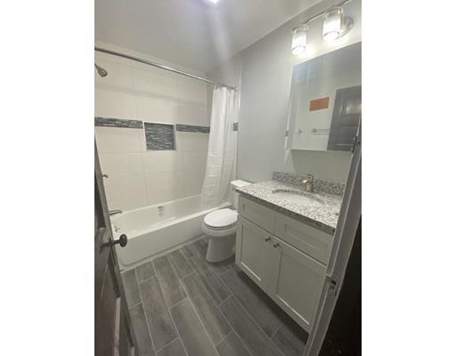 Foto del edificio - 807 E 3rd St