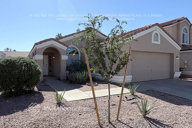 Building Photo - 414 S Lake Mirage Dr
