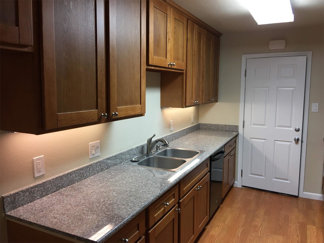 1952 Trimble Way Unit 1, Sacramento, CA 95825 Apartment for Rent in Sacramento, CA