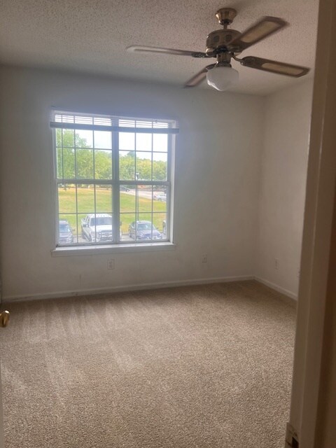 Building Photo - 719-E S Parker Dr