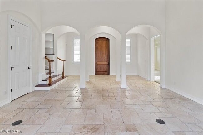 Building Photo - 405 Tradewinds Ave