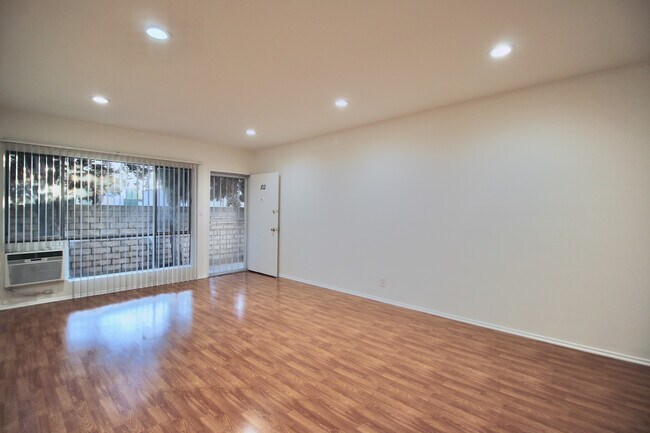 Foto del edificio - 3815 W Verdugo Ave