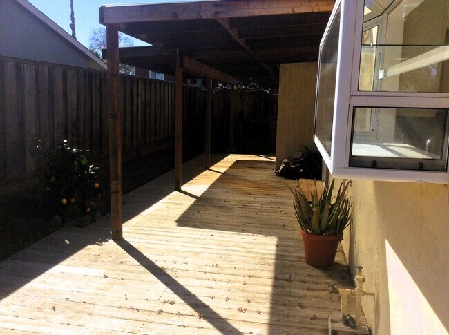 Building Photo - Beautiful Livermore Single Story Home in L...