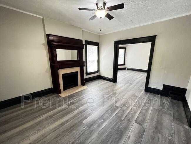 Building Photo - 3538 Wyandotte St