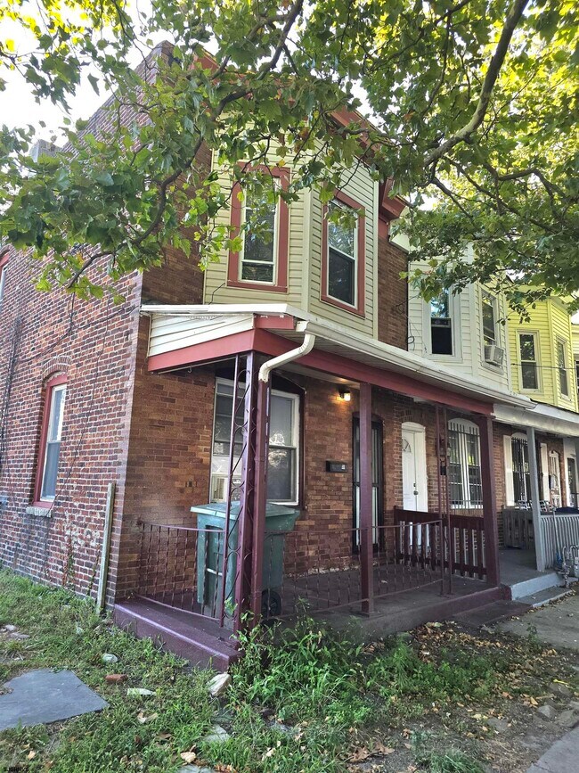 Building Photo - 604 N Indiana Ave