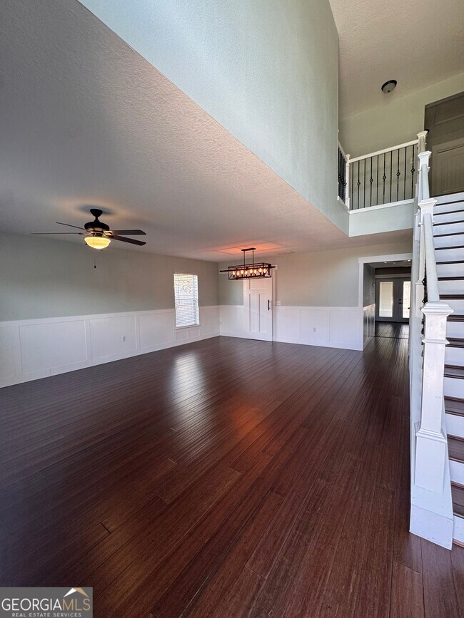 Foto del edificio - 219 Pine Bluff Dr