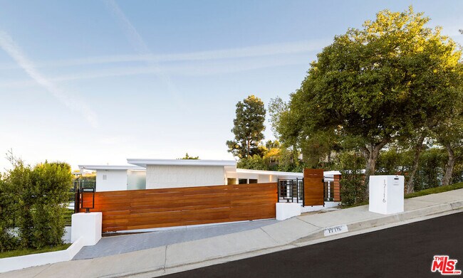 Building Photo - 17116 Adlon Rd