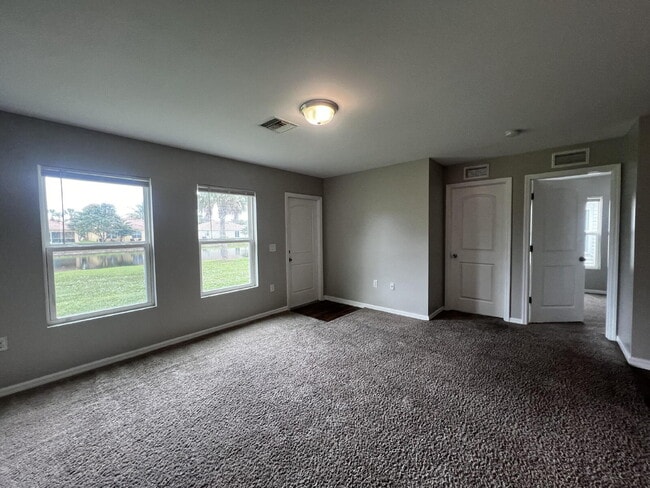 Building Photo - The Trick? Space. The Treat? $600 Off. – 4...