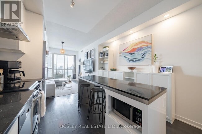 Building Photo - 51 E Liberty St