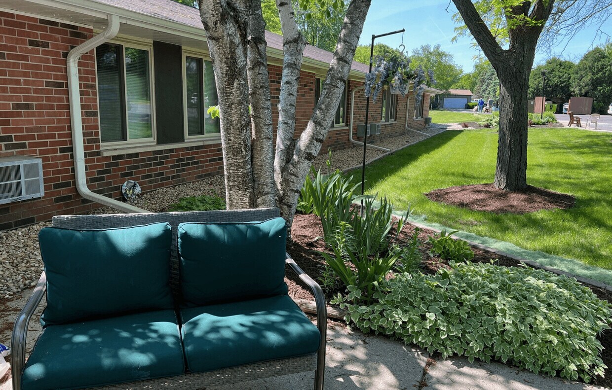 Foto del edificio - Greenvale Apartments