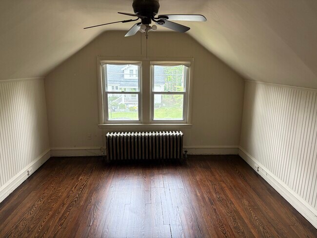 Foto del edificio - 307 Crest Ave