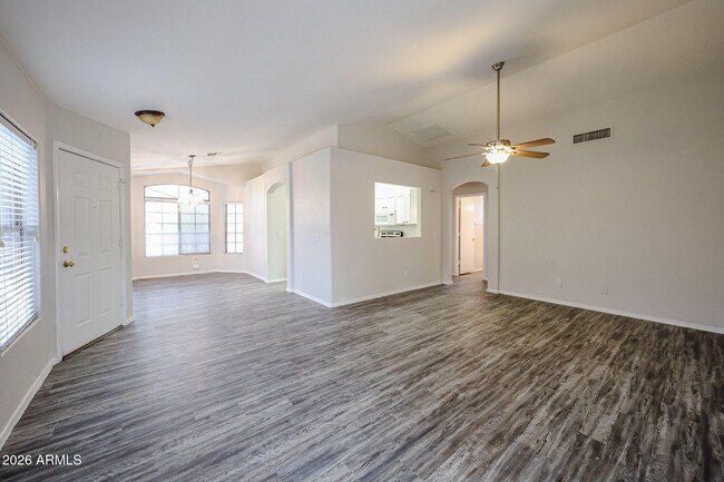 Foto del edificio - 6431 W Chisum Trail