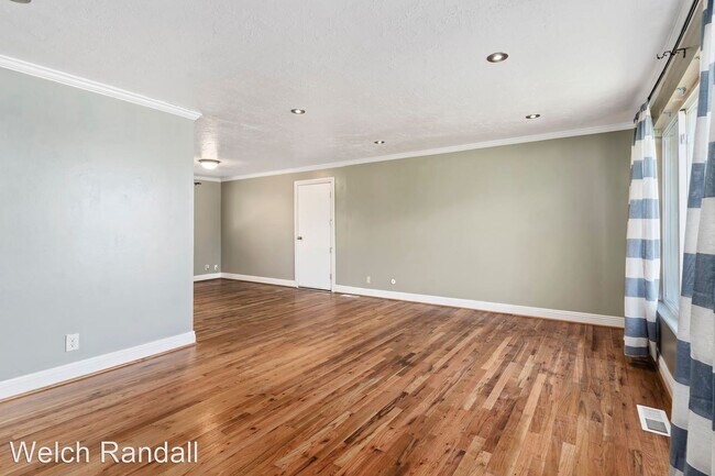 Building Photo - 3 br, 1 bath House - 429 W 1800 N, C