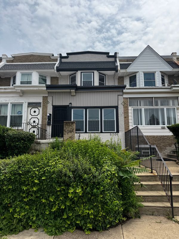Primary Photo - 5009 N 9th St