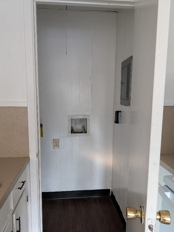 Building Photo - 104 Holland St