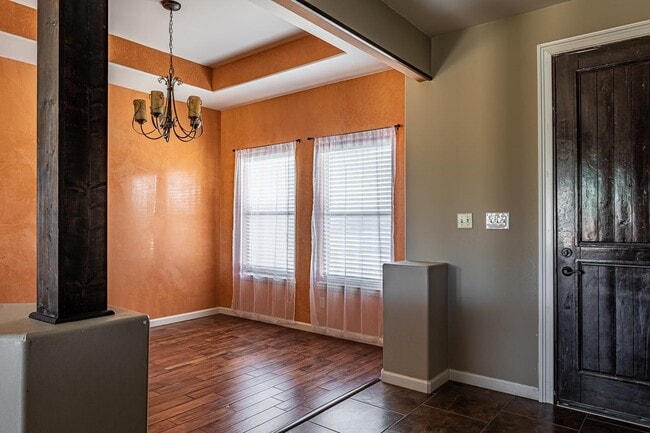 Building Photo - 136 Dos Caballos